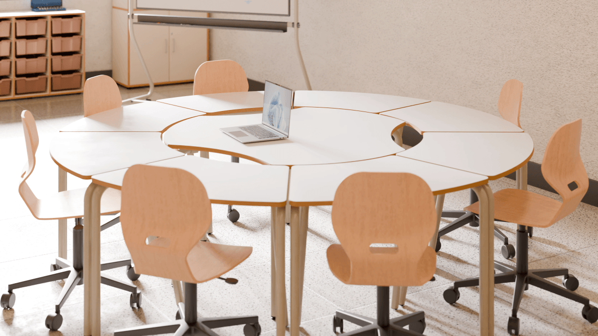 Gruppentisch Trisix